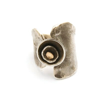 Reticulated Series Ring with Stone