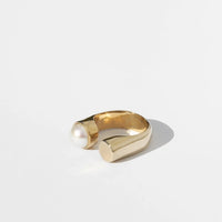 Libra Ring with White Pearl in Brass