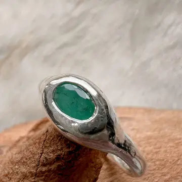 Emerald Molten Ring