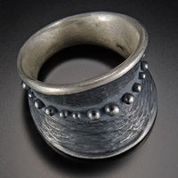 Oxidized Dot Belt Taper Ring